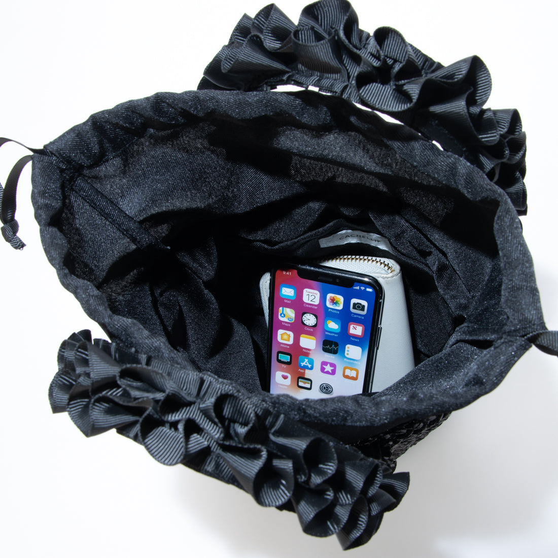 カシェリエ CACHELLIE C8892 METALLIC FRILL TOTE （ブラック） ブラック