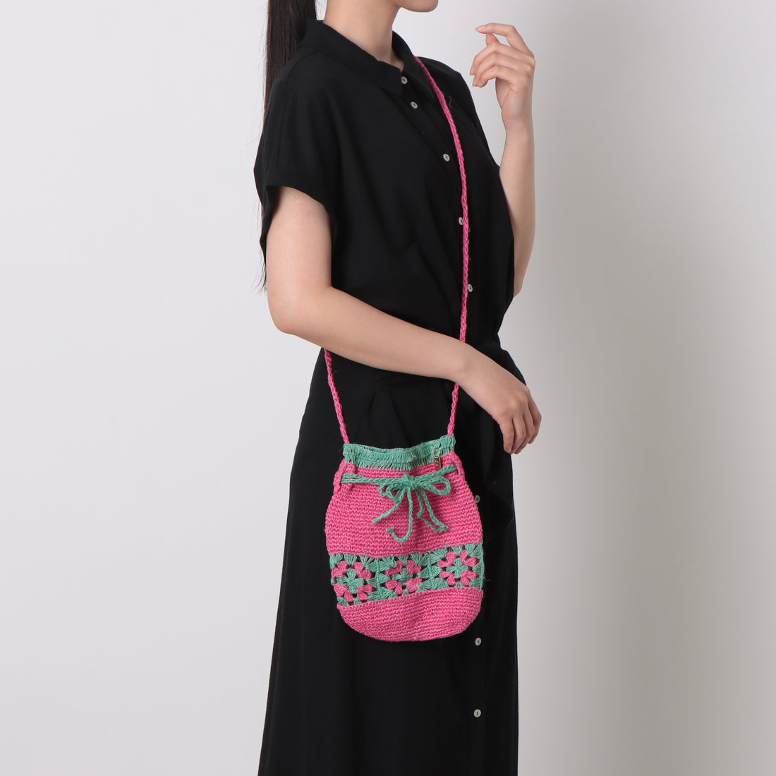 シー C-cie- A1041 GRANY POCHETTE （エメラルド） エメラルド