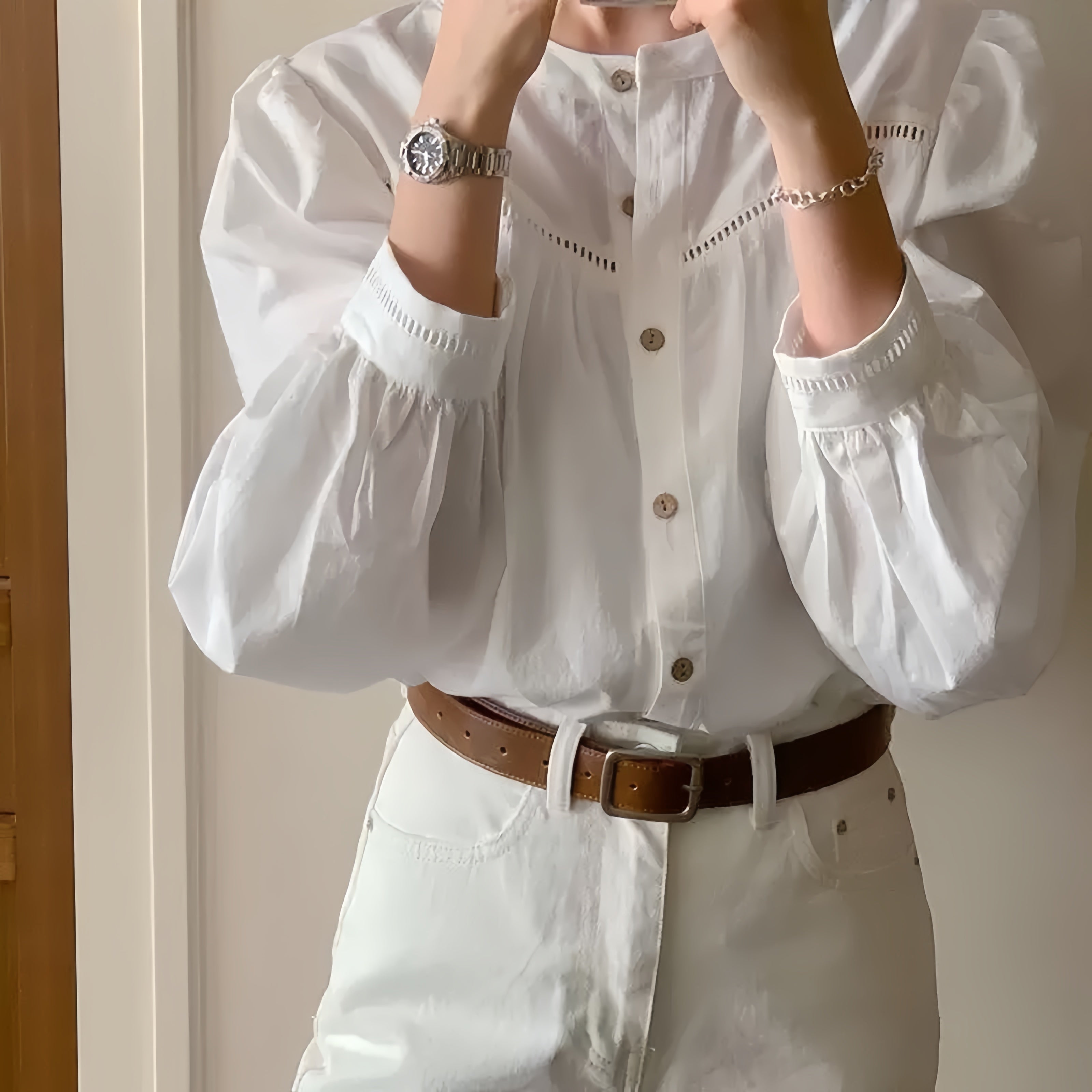 カルペディエム Carpe diem ボリュームスリーブブラウス 長袖 シャツ トップス 秋服 無地 長袖 オフィスカジュアル 韓国シャツ ボリューム袖 体型カバー コットン フリル きれいめ  クルーネック （ホワイト） ホワイト