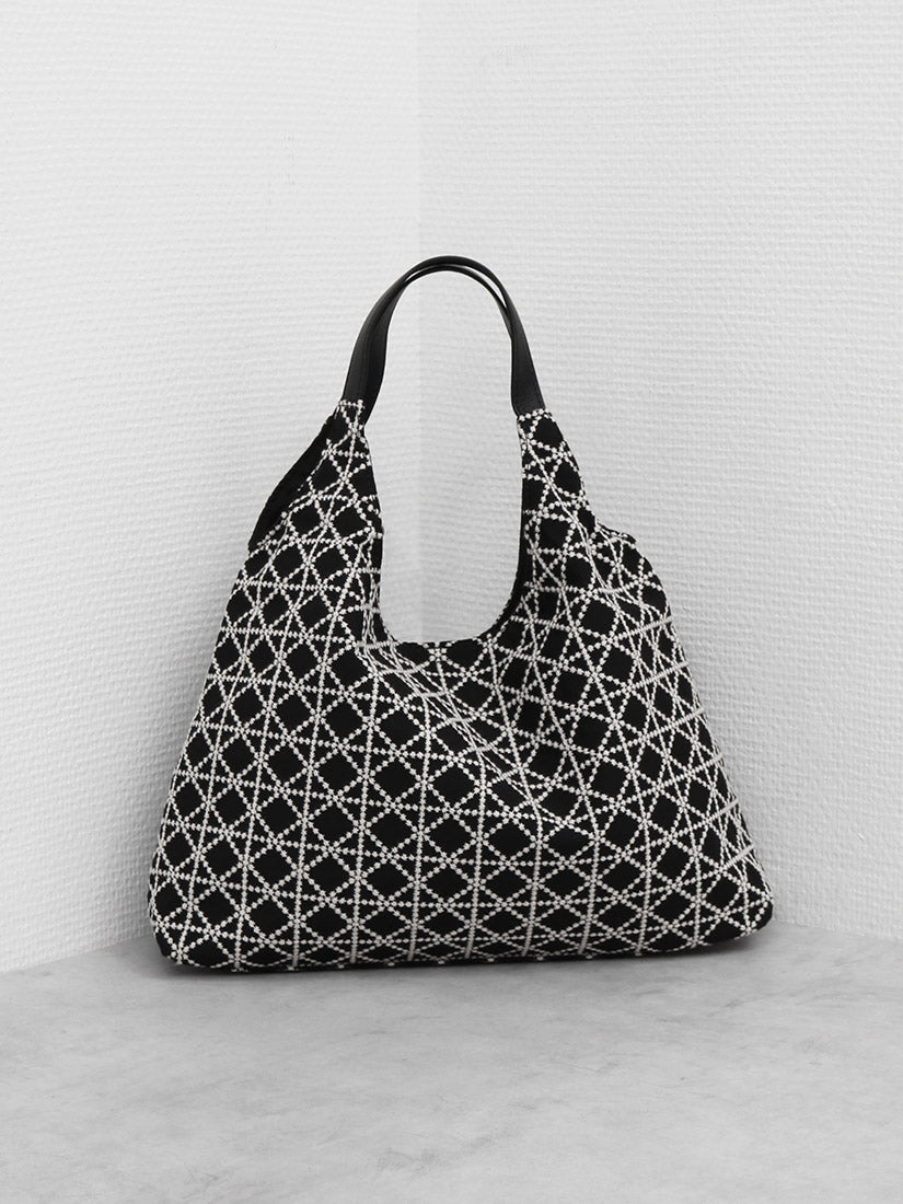 カシュカシュ cache cache WEB限定刺繍2本手トートバッグ