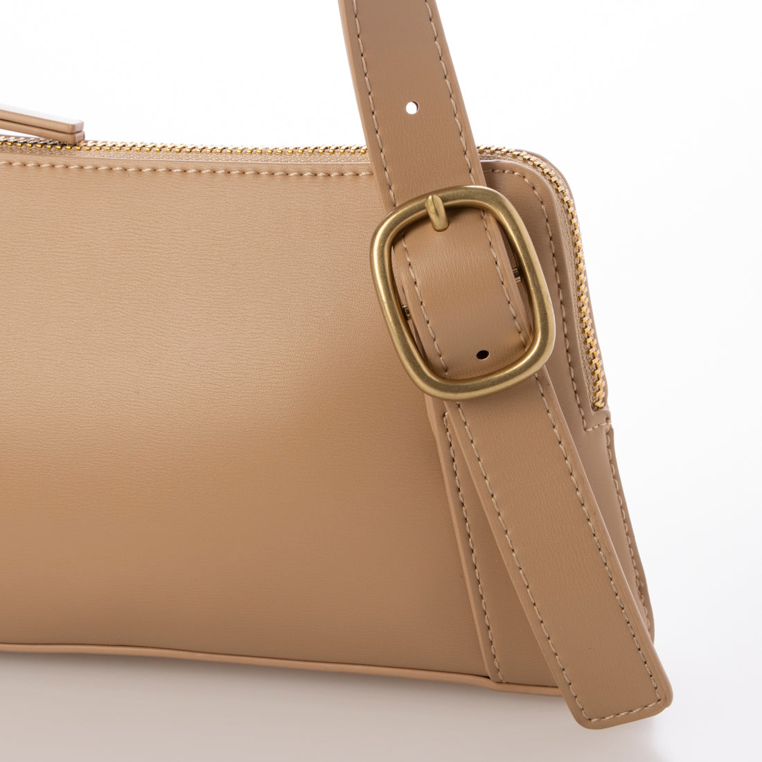カシュカシュ cache cache アシンメトリーバックルショルダー （BE） BE