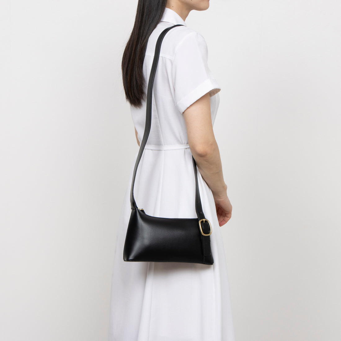 カシュカシュ cache cache アシンメトリーバックルショルダー （BE） BE