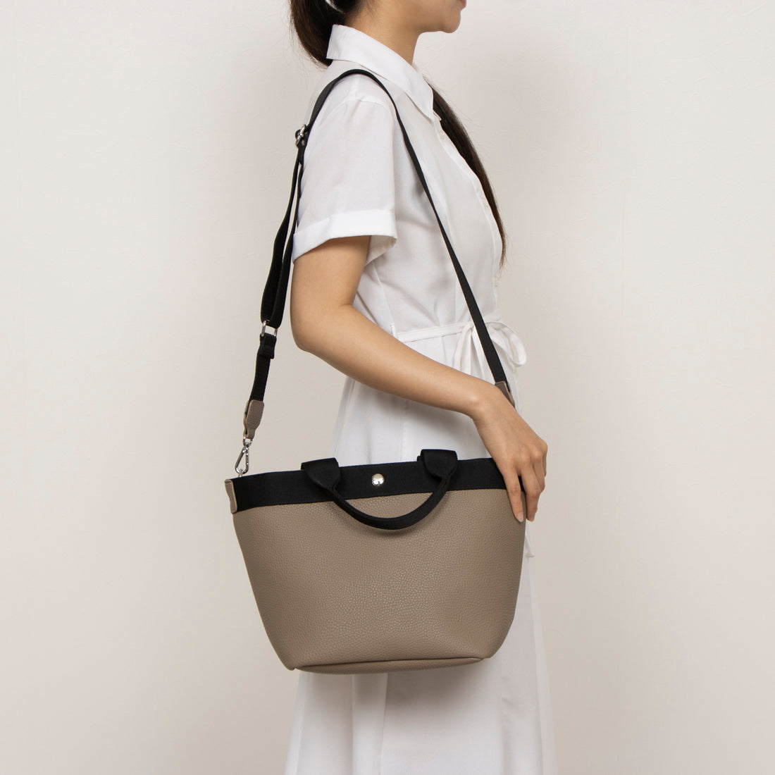 カシュカシュ cache cache シュリンク舟型2wayトート （BK） BK