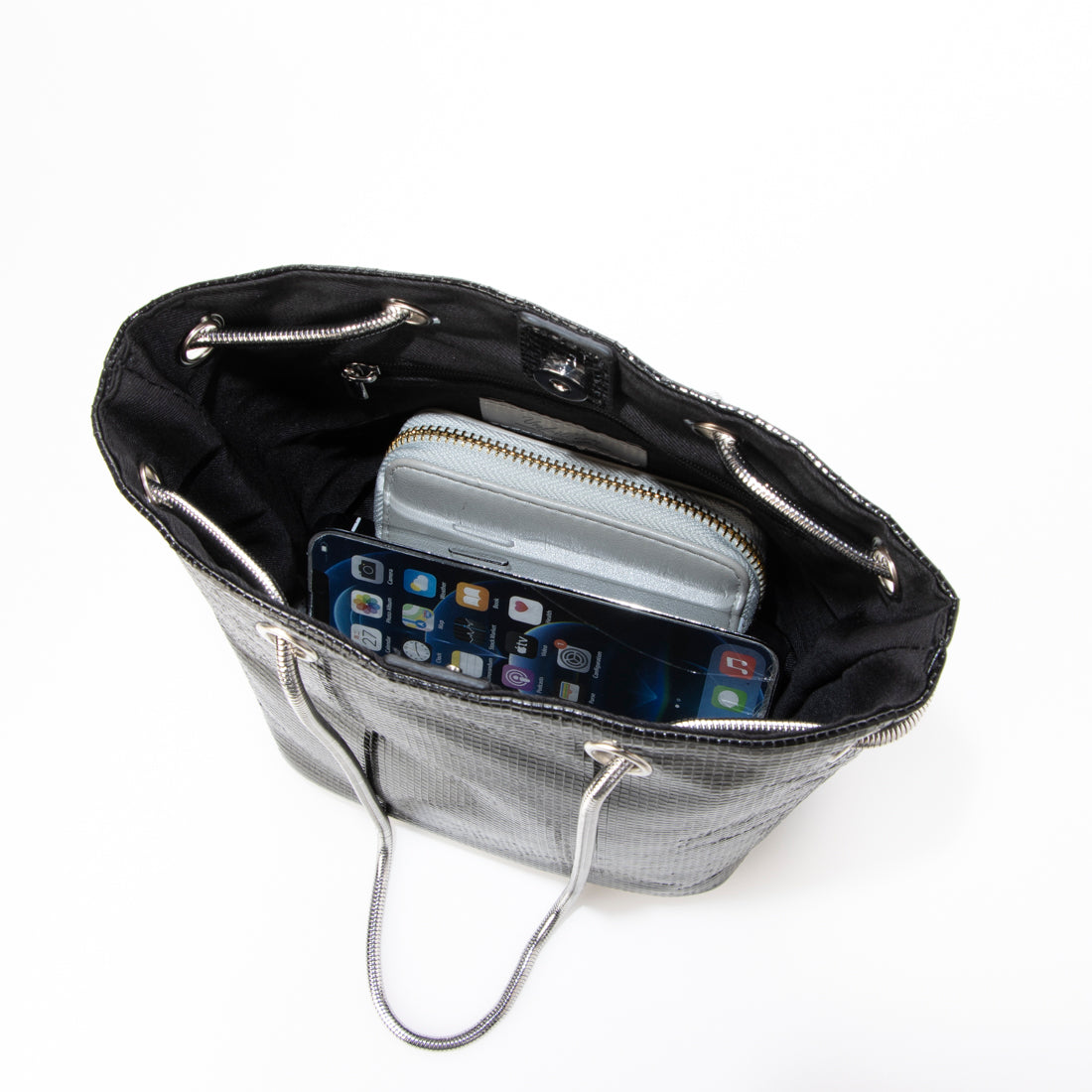 カシュカシュ cache cache スネークチェーンメタリックミニバッグ （ブラック） ブラック