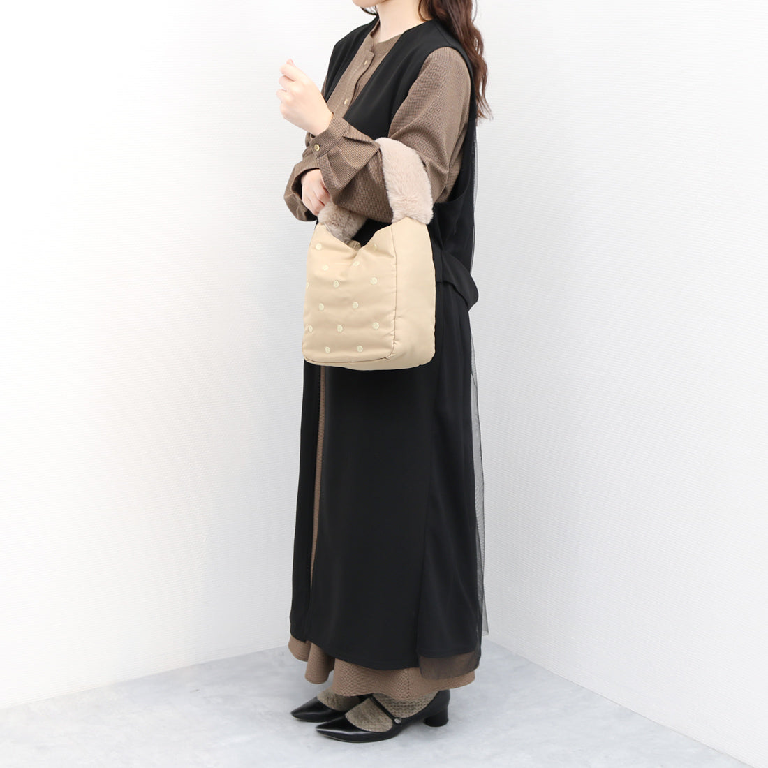 カシュカシュ cache cache エコファーワンハンドルドット刺繍トート （BK） BK