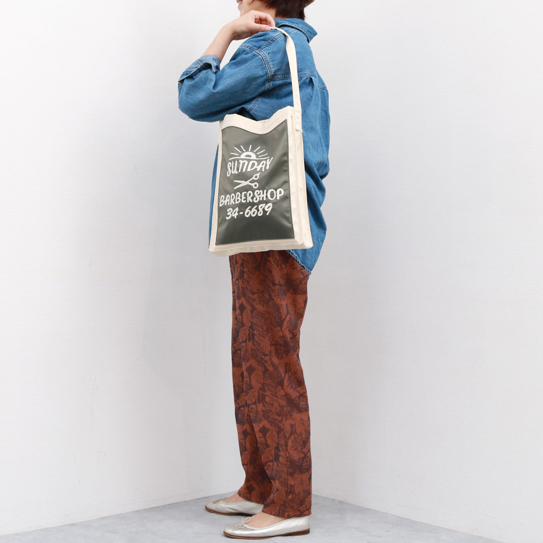 カシュカシュ cache cache チェーンステッチ刺繍トートバッグ