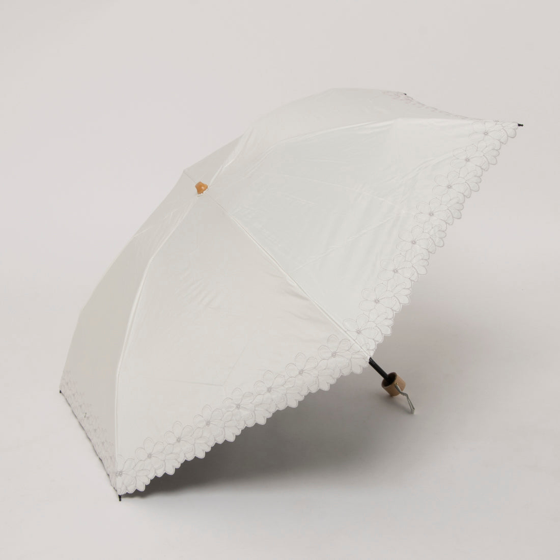 カシュネ cache nez 【晴雨兼用】【日傘】UV カット率99％以上 PU軽量フラワー刺繍ミニ折りたたみ傘 （WH） WH