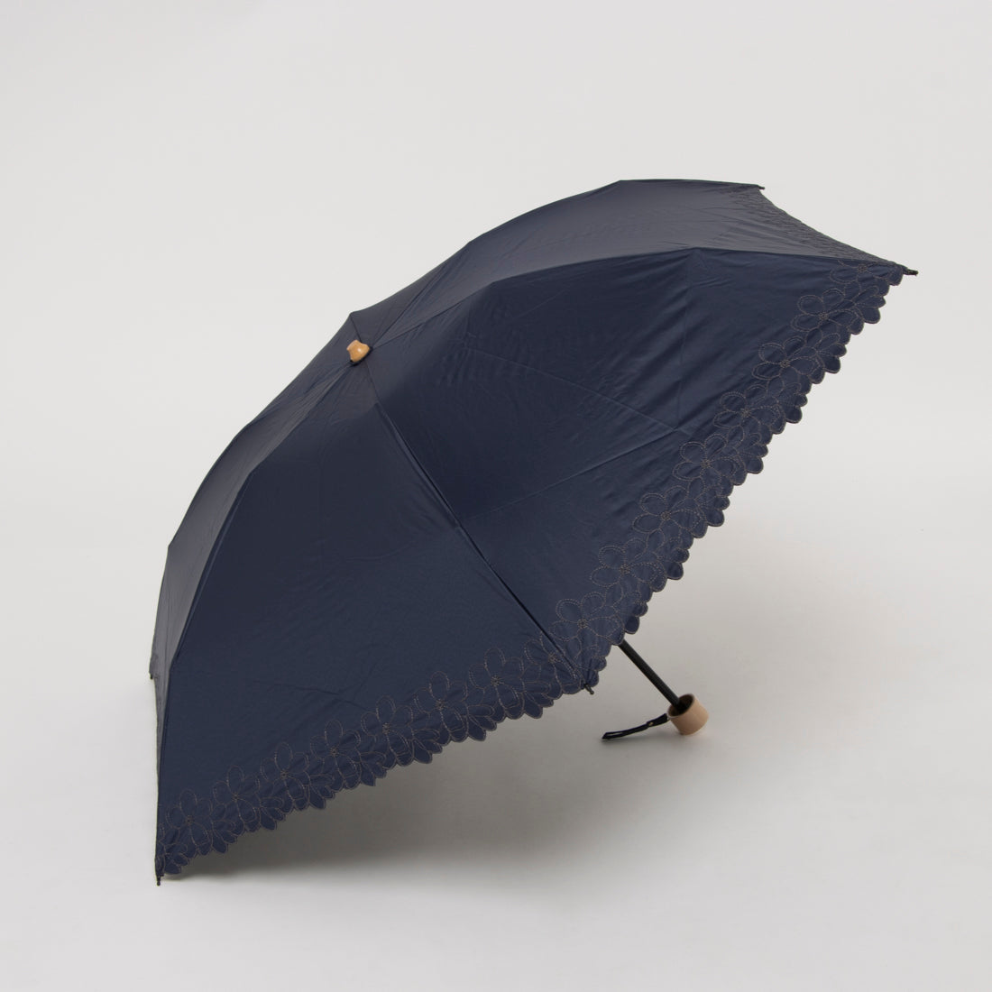 カシュネ cache nez 【晴雨兼用】【日傘】UV カット率99％以上 PU軽量フラワー刺繍ミニ折りたたみ傘 （NV） NV