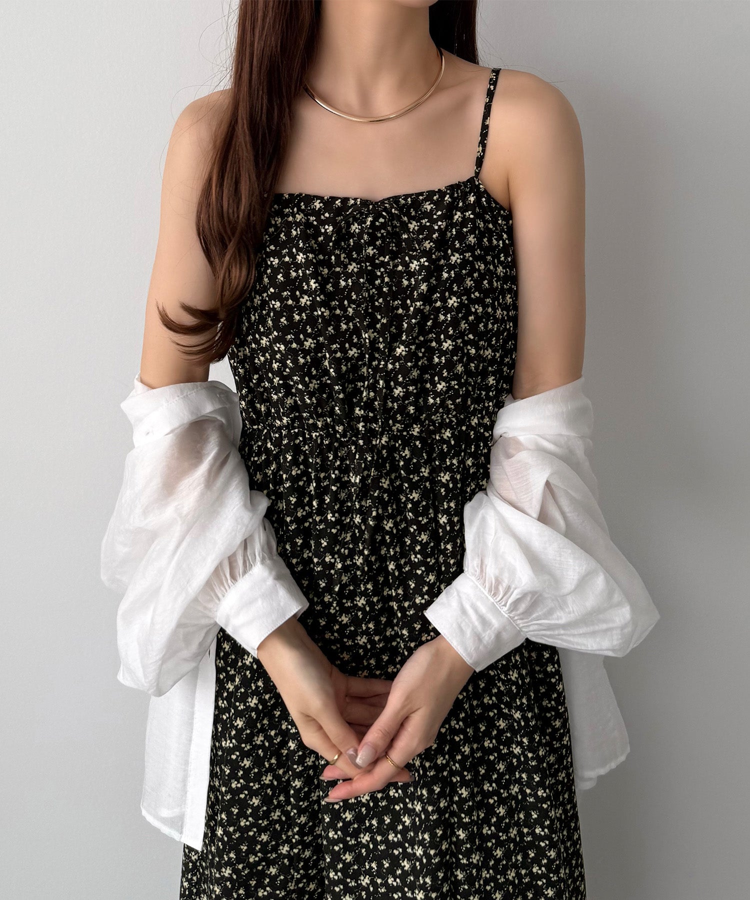 カラウティア callautia callautia 花柄フレアギャザーキャミワンピース【一部ペチスカートSET】 （ブラック） ブラック