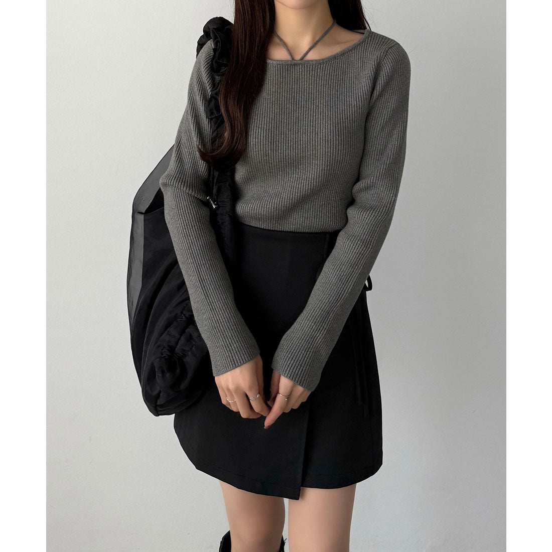 カラウティア callautia ホルターネックリブニット （チャコール） チャコール