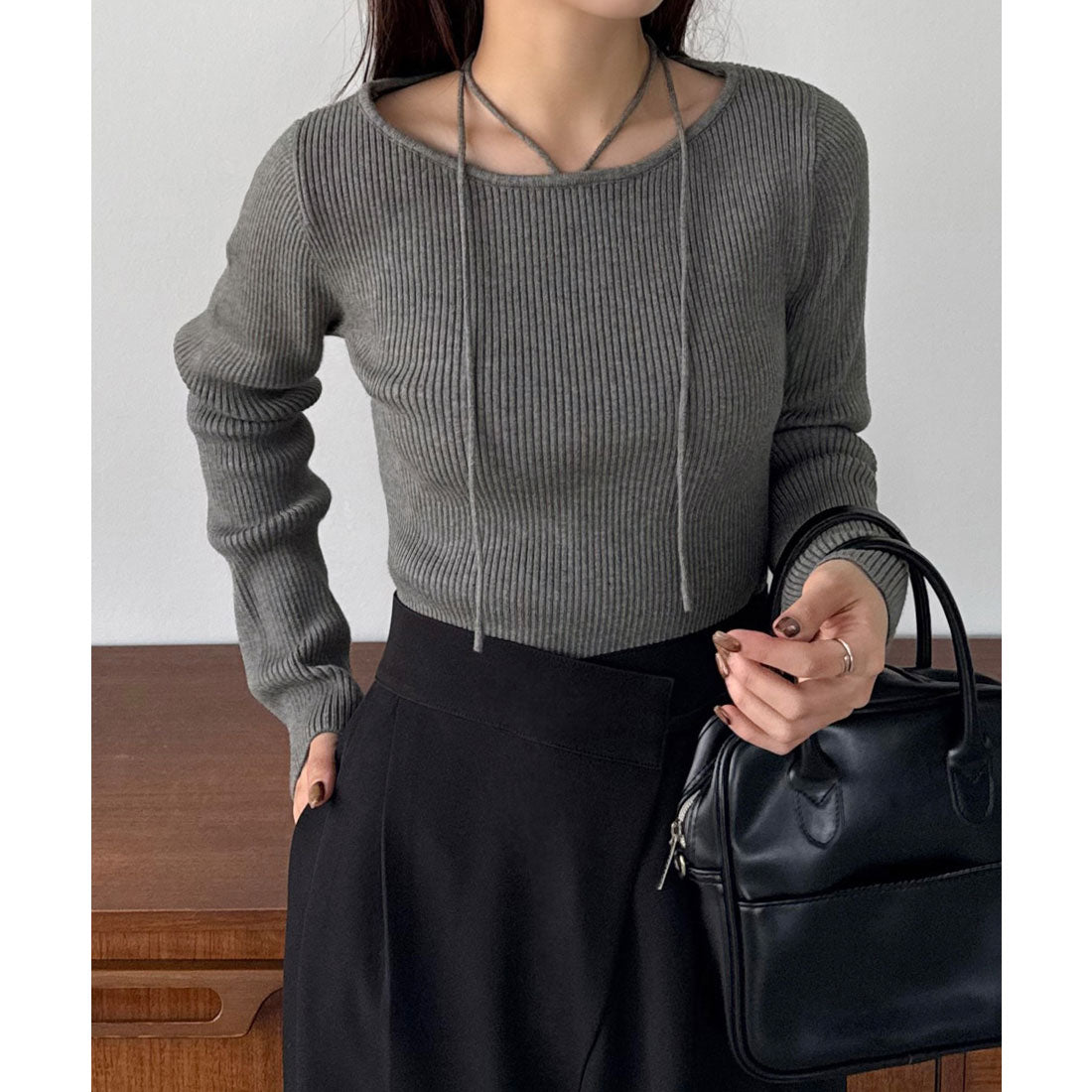 カラウティア callautia ホルターネックリブニット （チャコール） チャコール