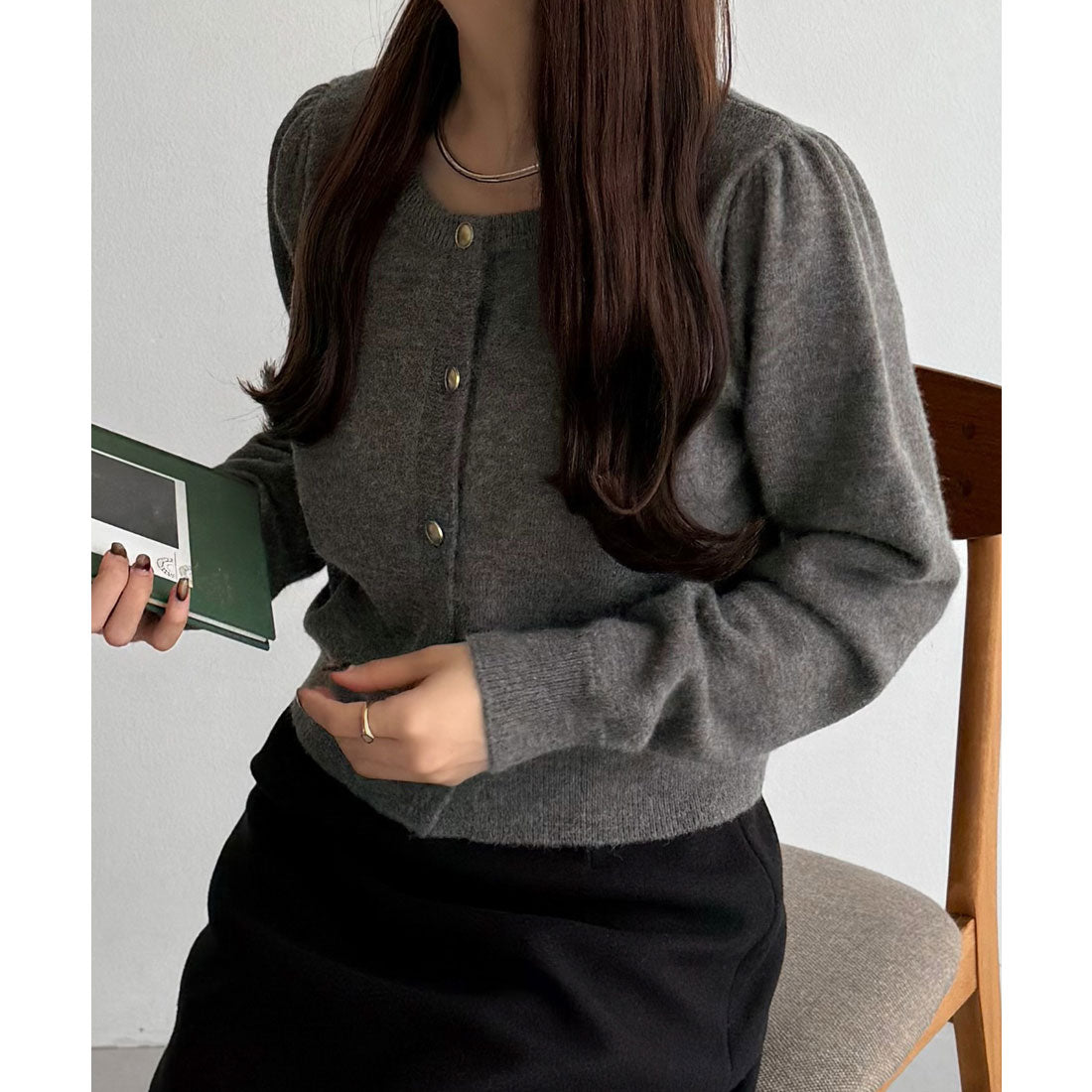 カラウティア callautia 金ボタンパフスリーブショートニットカーディガン （グレー） グレー