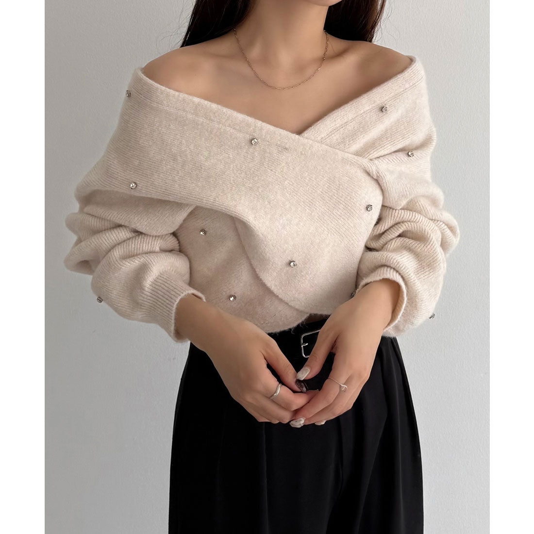 カラウティア callautia callautia オフショルビジュークロスニット （アイボリー） アイボリー