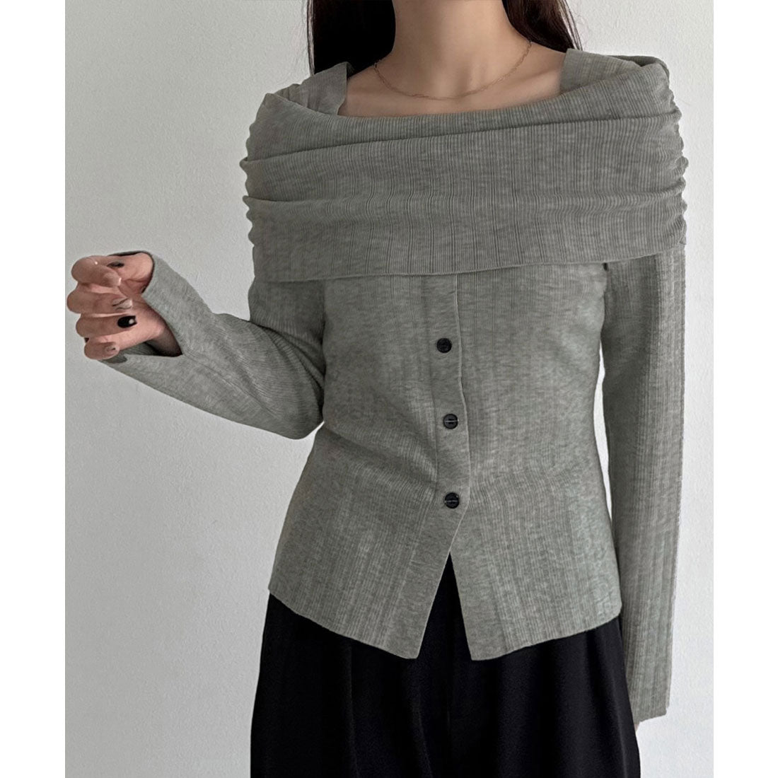 カラウティア callautia callautia オフショルボタンニットトップス （ライトグレー） ライトグレー