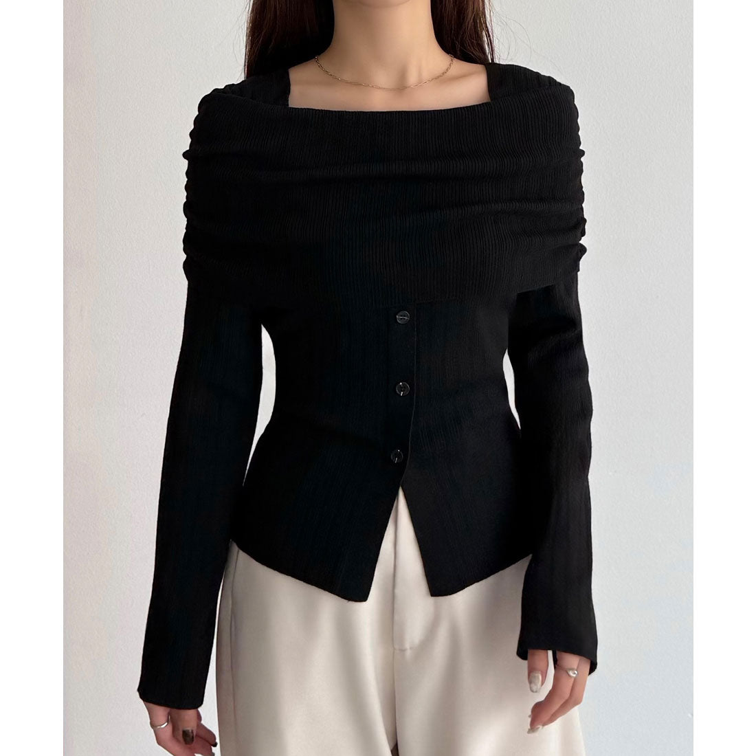 カラウティア callautia callautia オフショルボタンニットトップス （ブラック） ブラック