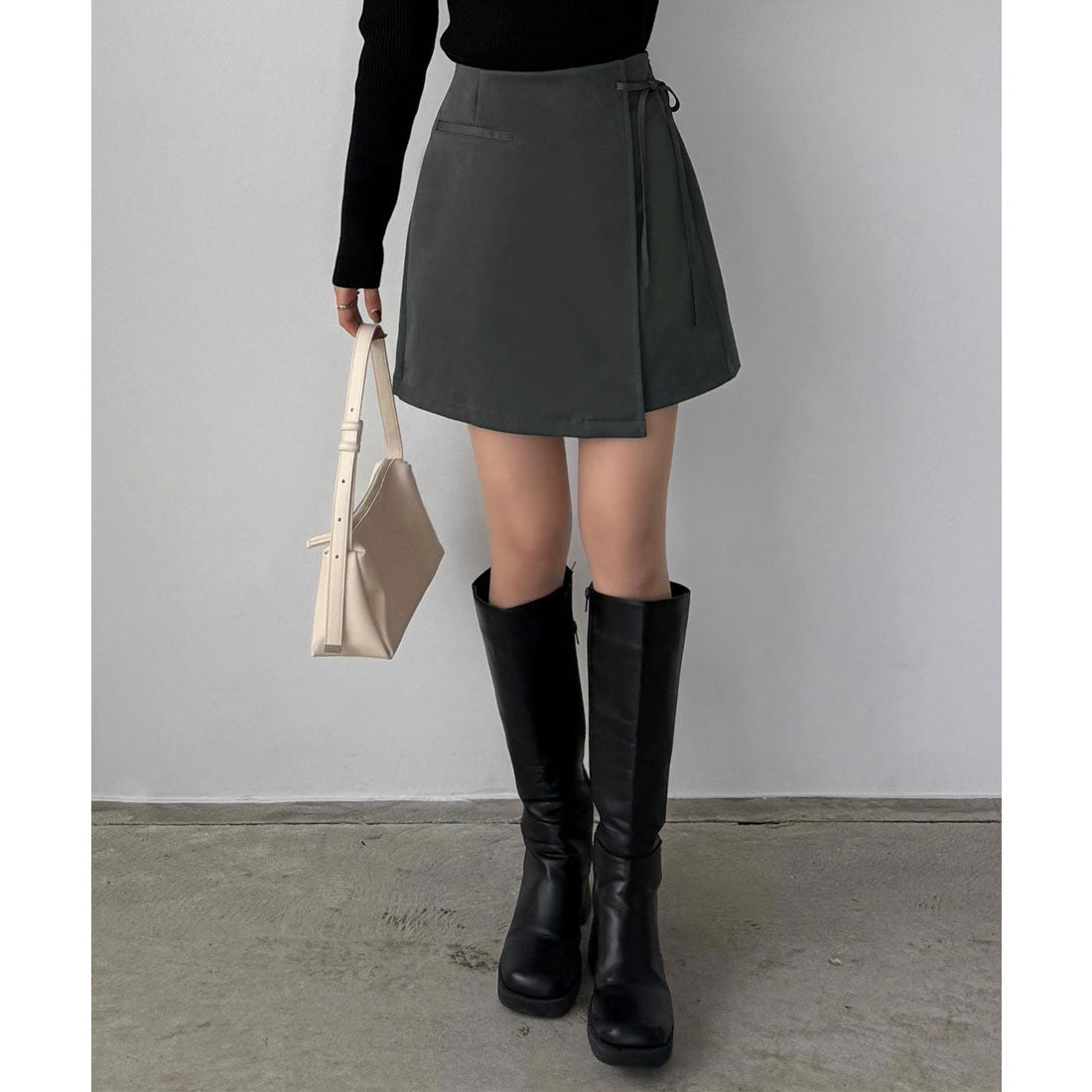 カラウティア callautia callautia ラップ風リボンミニスカート（インパン付き） （チャコール） チャコール