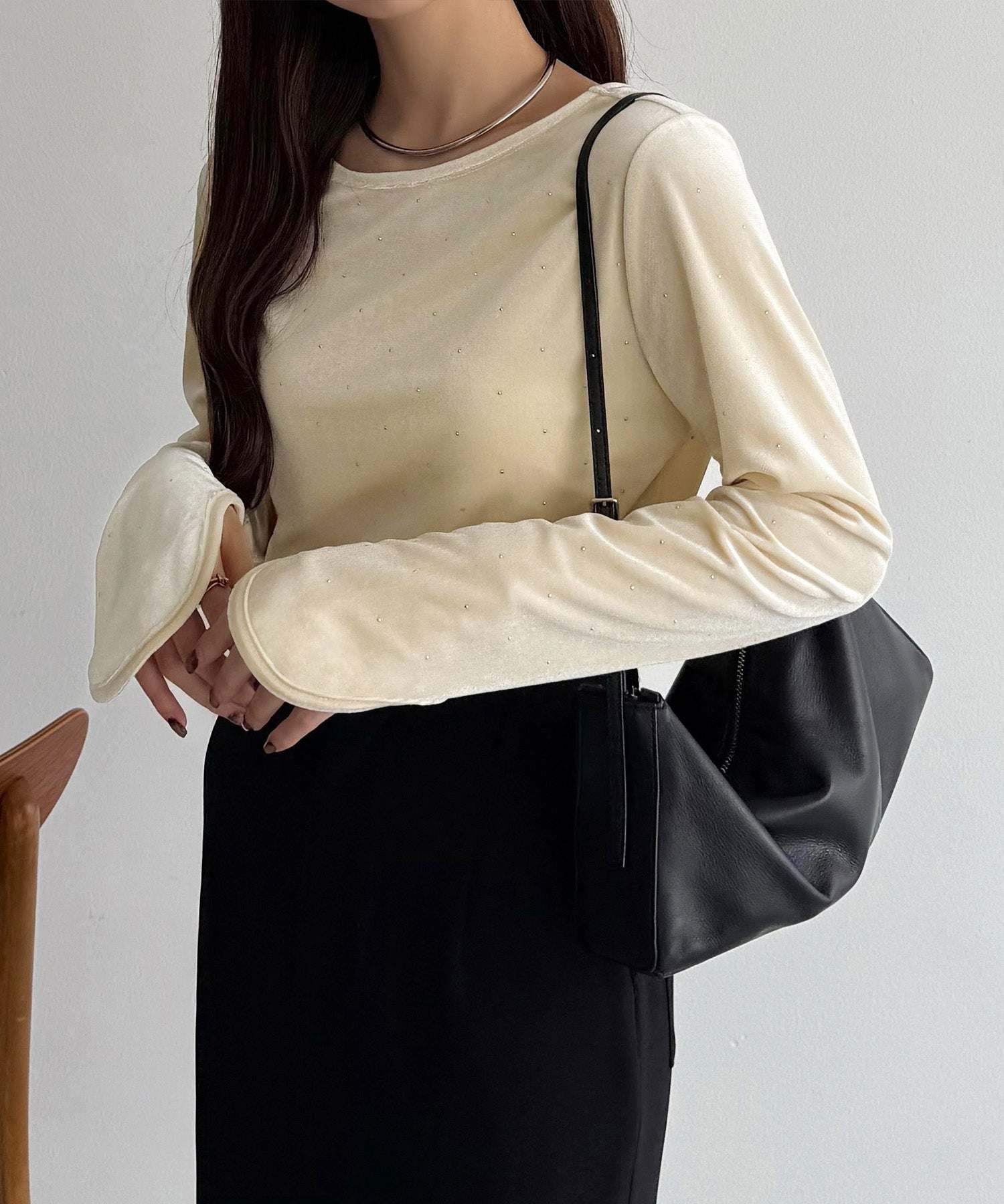 カラウティア callautia callautia バックオープンストーンベロアカットソー （ライトベージュ） ライトベージュ