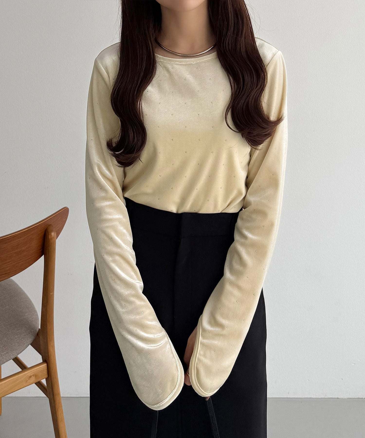 カラウティア callautia callautia バックオープンストーンベロアカットソー （ライトベージュ） ライトベージュ