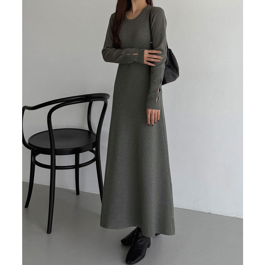 カラウティア callautia callautia Uネックフレアニットワンピース （グレー） グレー