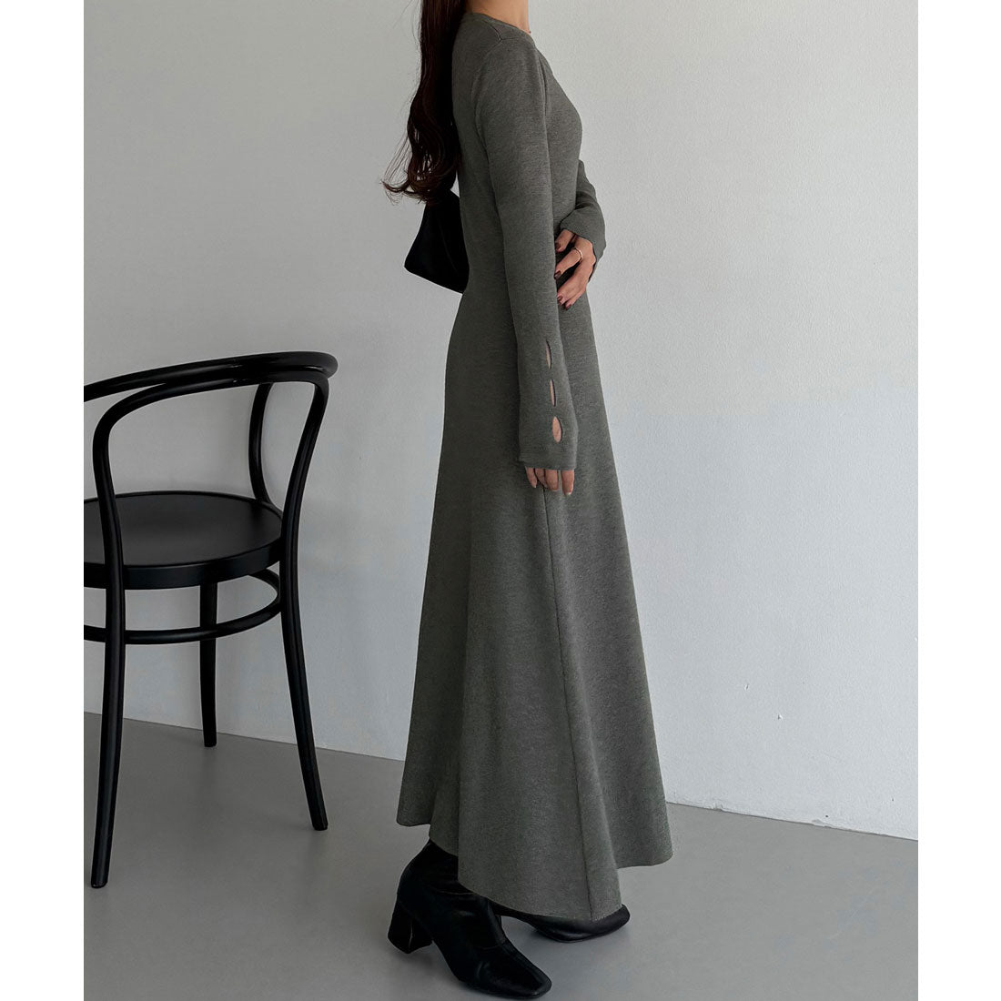 カラウティア callautia callautia Uネックフレアニットワンピース （グレー） グレー