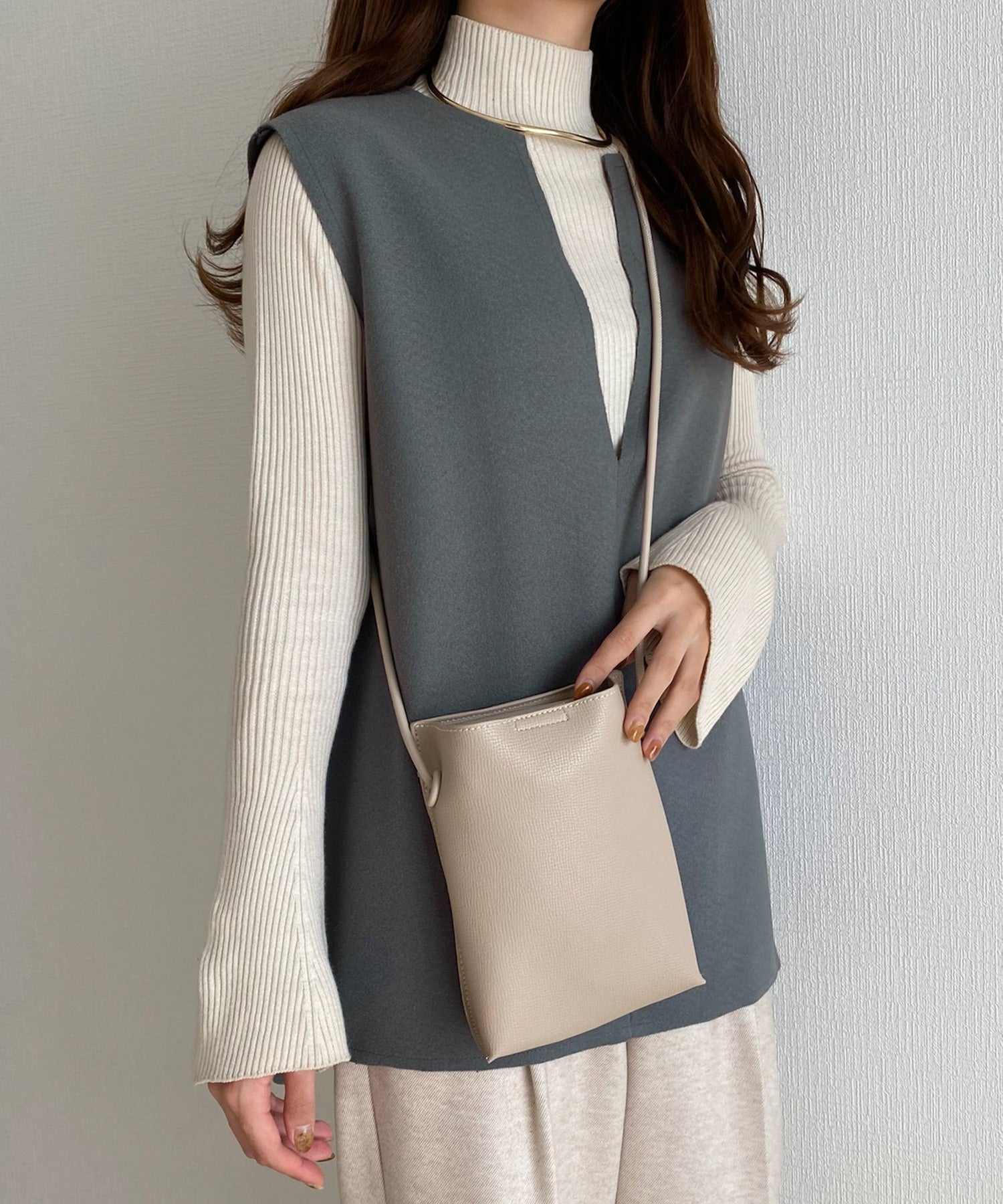 カラウティア callautia callautia 深Vネックベスト,グレー