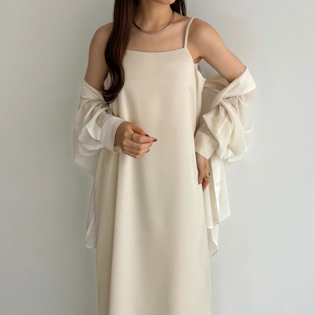 カラウティア callautia callautia バックデザインサテンキャミワンピース （アイボリー） アイボリー