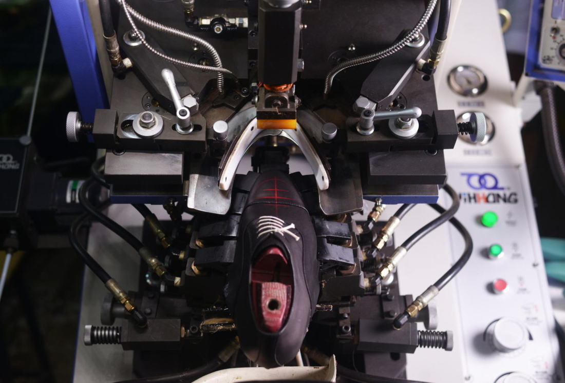 カルサーテス CALZARTES レザーソール 360°フルマッケイ製法 ホールカット・ワンピース・プレーン  CALZARTES DEUS