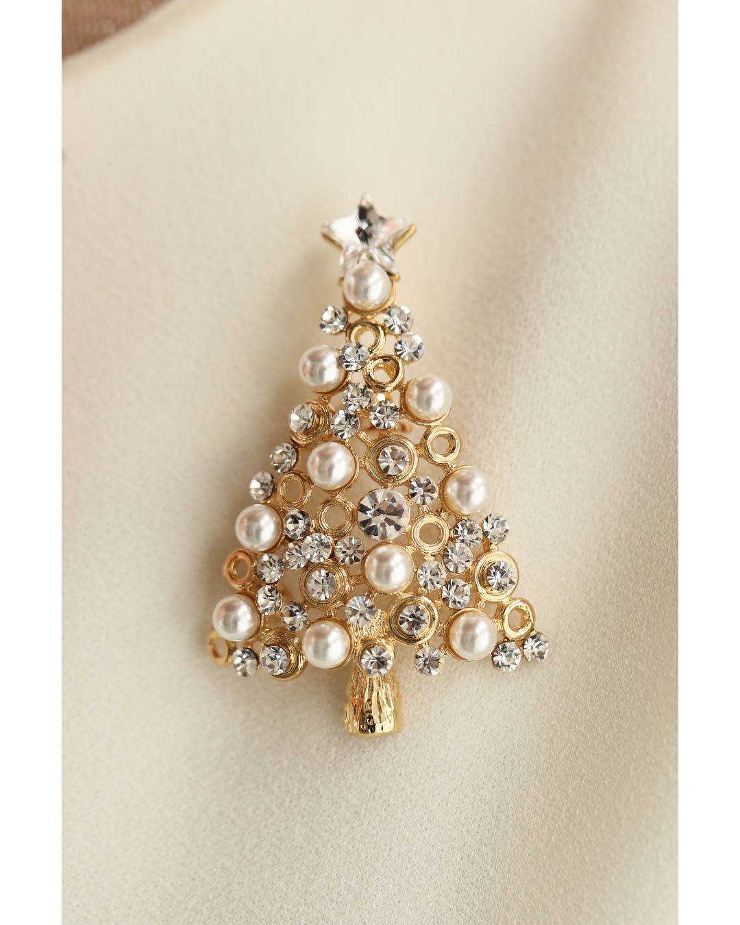 CAWAII CAWAII 彩繪快樂假期的聖誕樹胸針