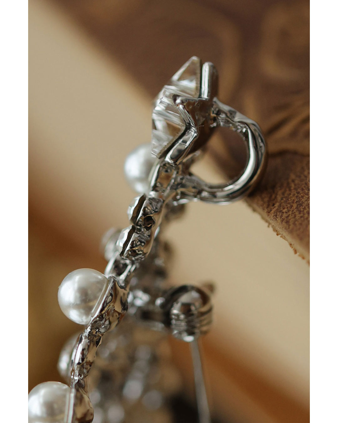 CAWAII CAWAII 彩繪快樂假期的聖誕樹胸針