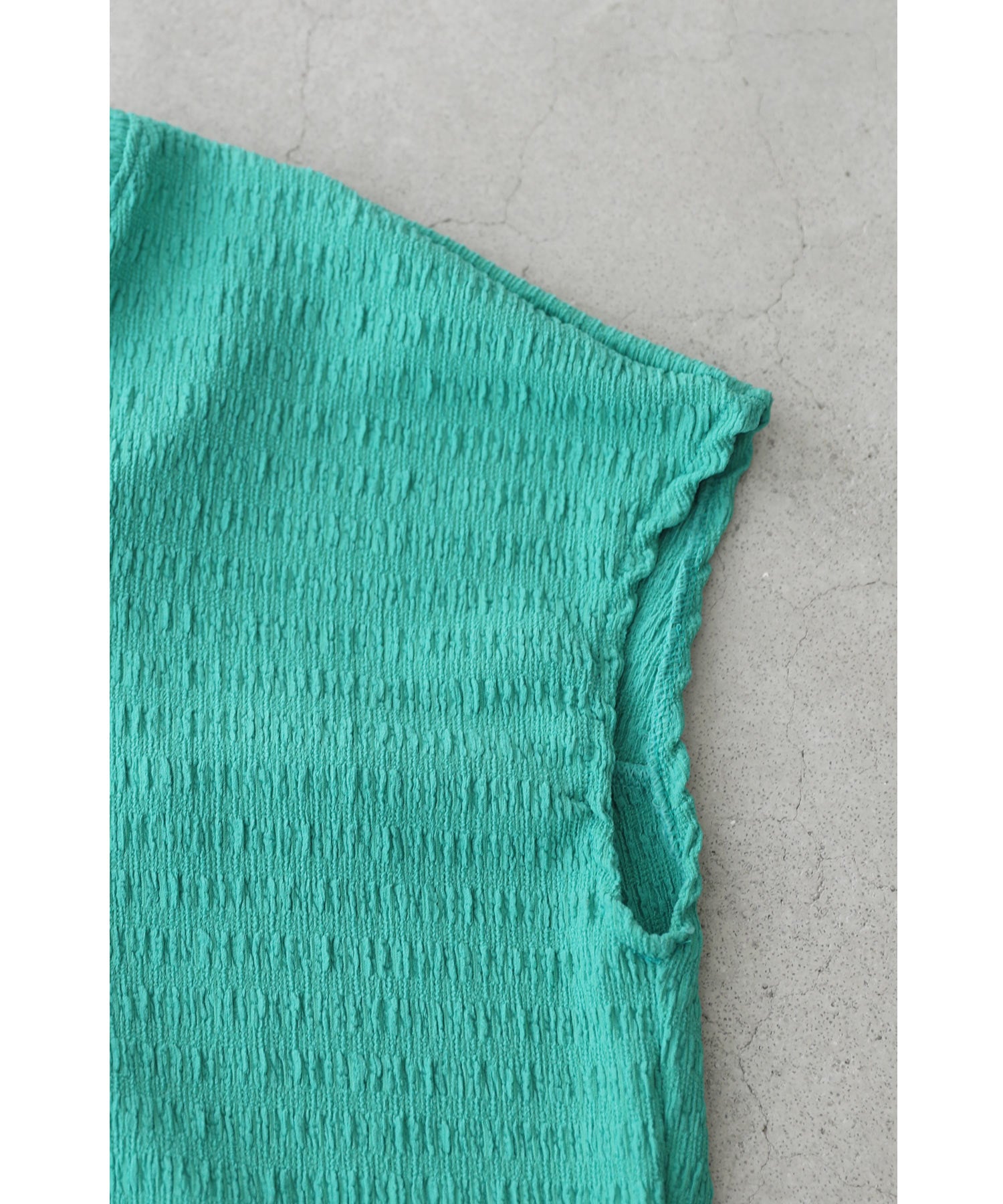 CAWAII CAWAII Back Twist Tuck Pullover Top