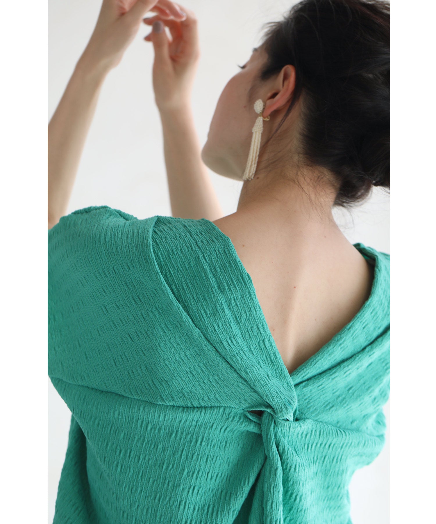 CAWAII CAWAII Back Twist Tuck Pullover Top
