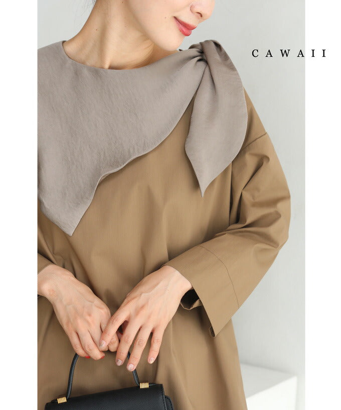 CAWAII CAWAII Tied Glossy Scarf Docking Pullover Top