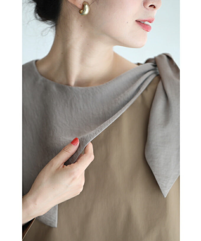 CAWAII CAWAII Tied Glossy Scarf Docking Pullover Top