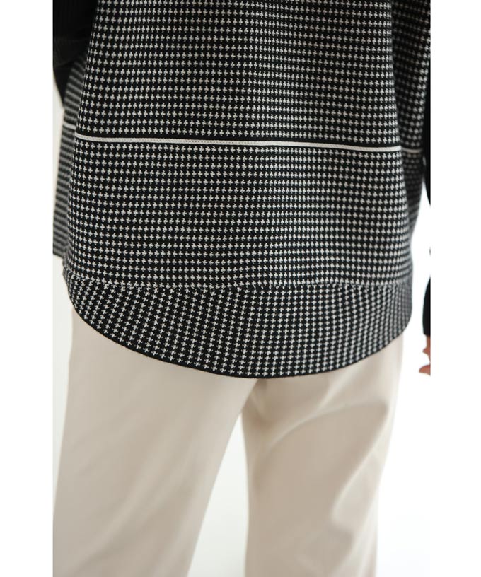 CAWAII shoulder-flowing line pattern knit pullover top