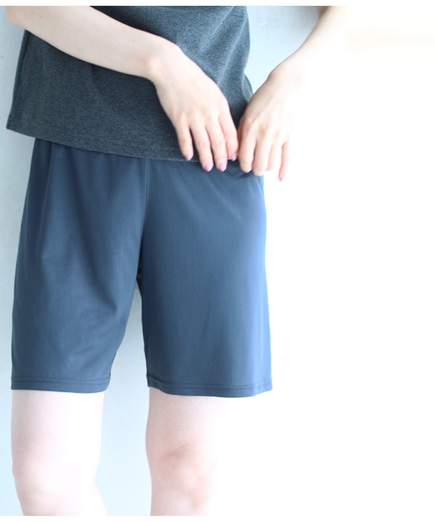 CAWAII skirt can be worn underneath. Sheer prevention short length step-in pants