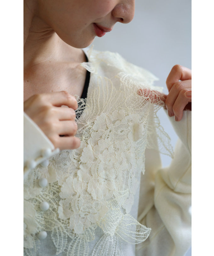CAWAII CAWAII Three-dimensional blooming abundant flower lace cut-and-sew top