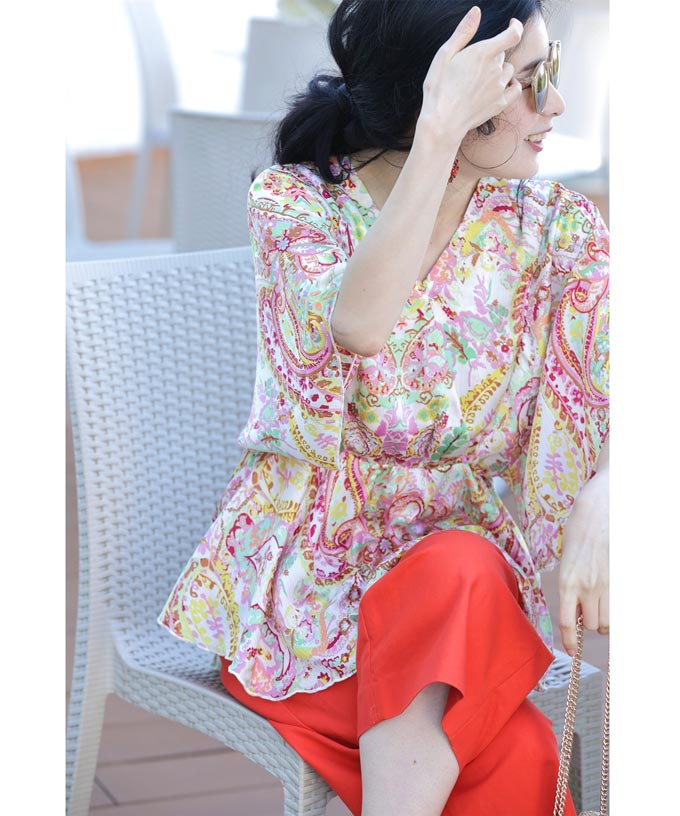 CAWAII Spring-like colorful paisley back-open bra top