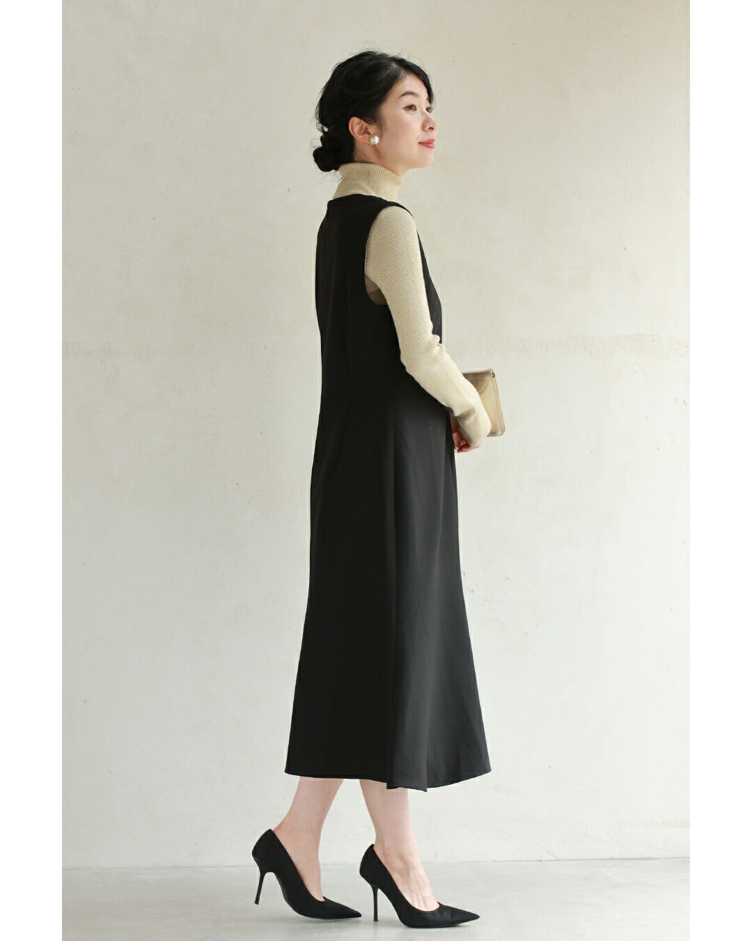 CAWAII CAWAII Pearl Neck A-Line Medium Dress
