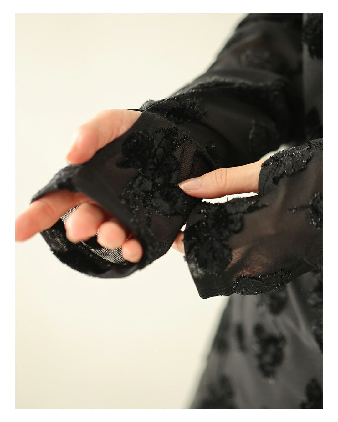 CAWAII CAWAII velour-style flower floating elegant sheer inner