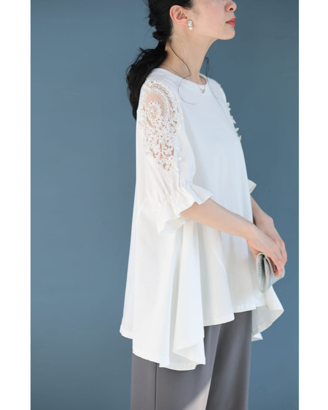 カワイイ CAWAII パールの実がなる小窓レース袖のフレアラインカットソートップス （ホワイト） ホワイト