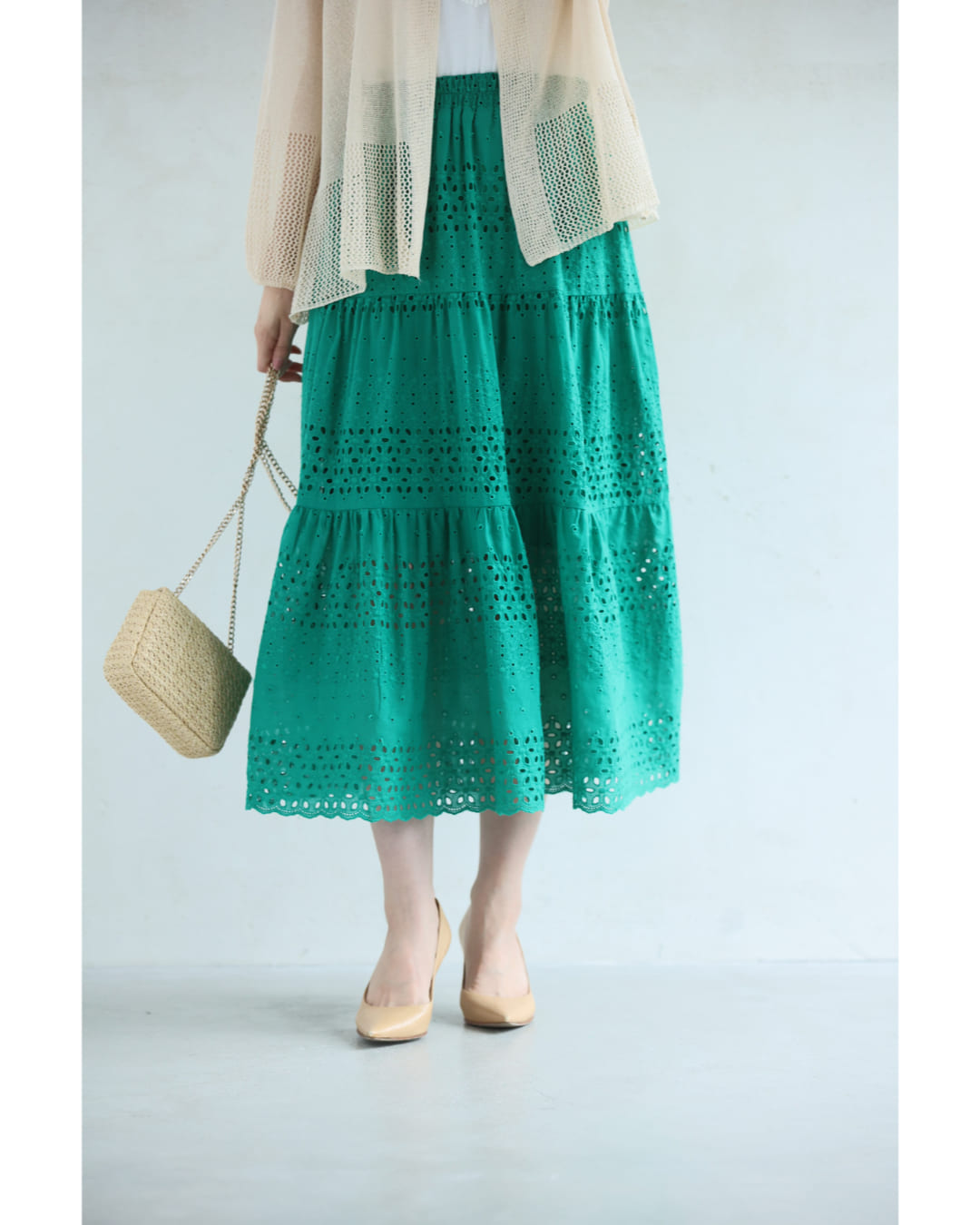 カワイイ CAWAII 鮮やかグリーンのパンチングレースミディアムスカート（紐付き） （グリーン） グリーン