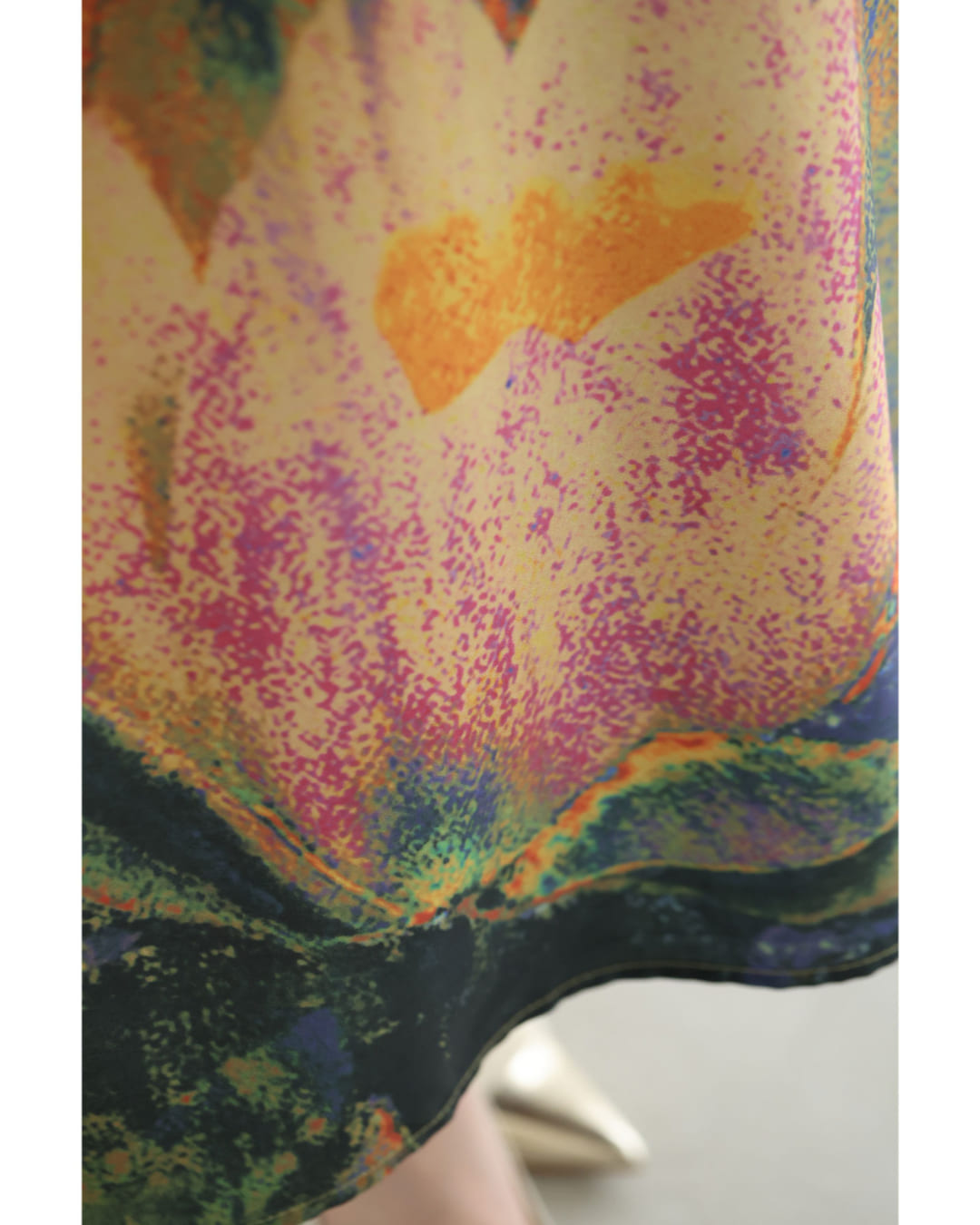 カワイイ CAWAII 朝露に濡れる蓮の花のミディアムワンピース （グリーン） グリーン