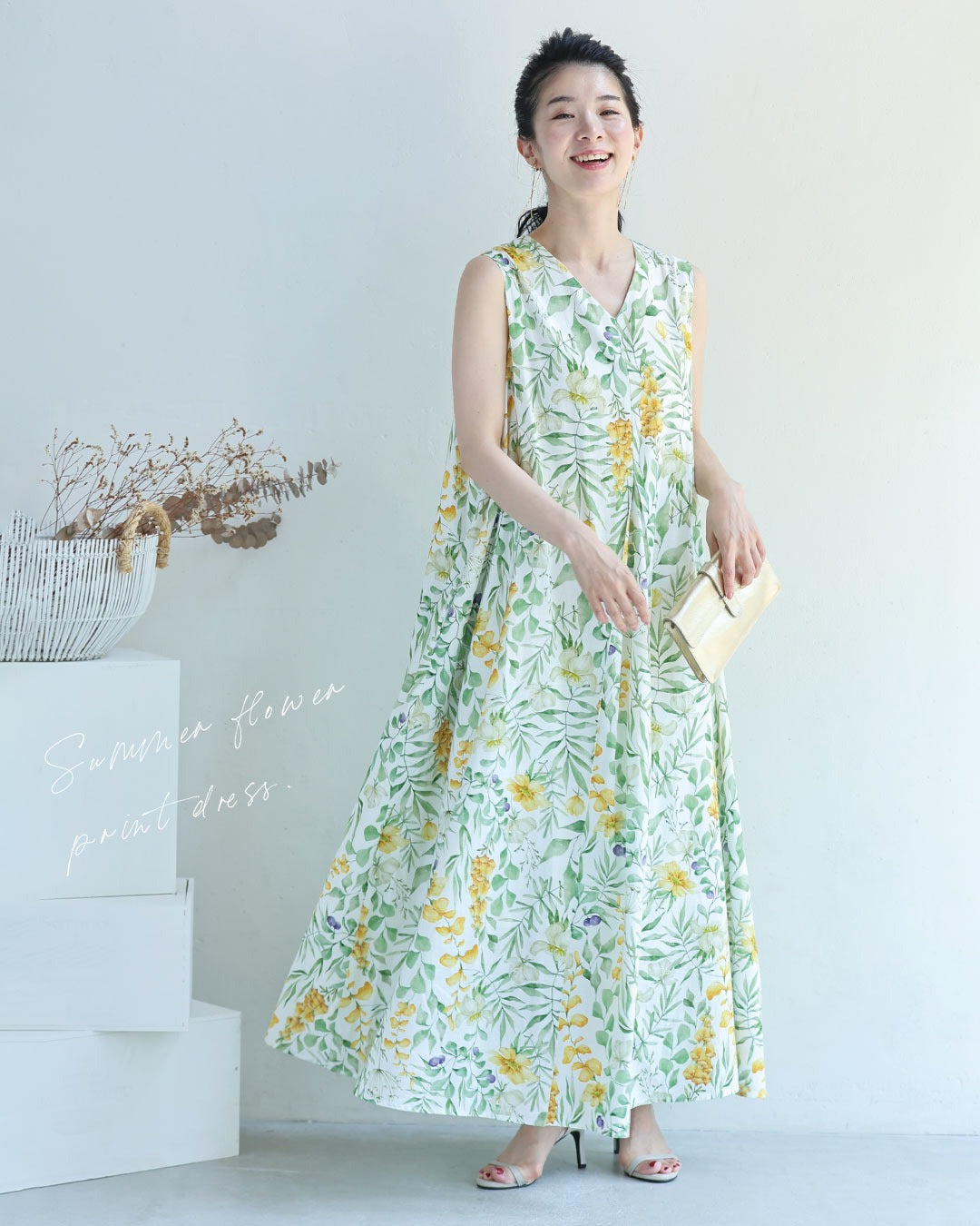 カワイイ CAWAII 花々の美しさ広がるロングワンピース （ホワイト） ホワイト