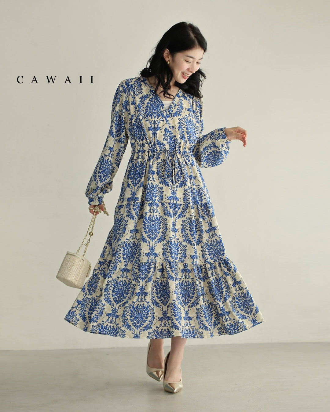 カワイイ CAWAII 美しい青のダマスク柄ミディアムワンピース （ブルー） ブルー