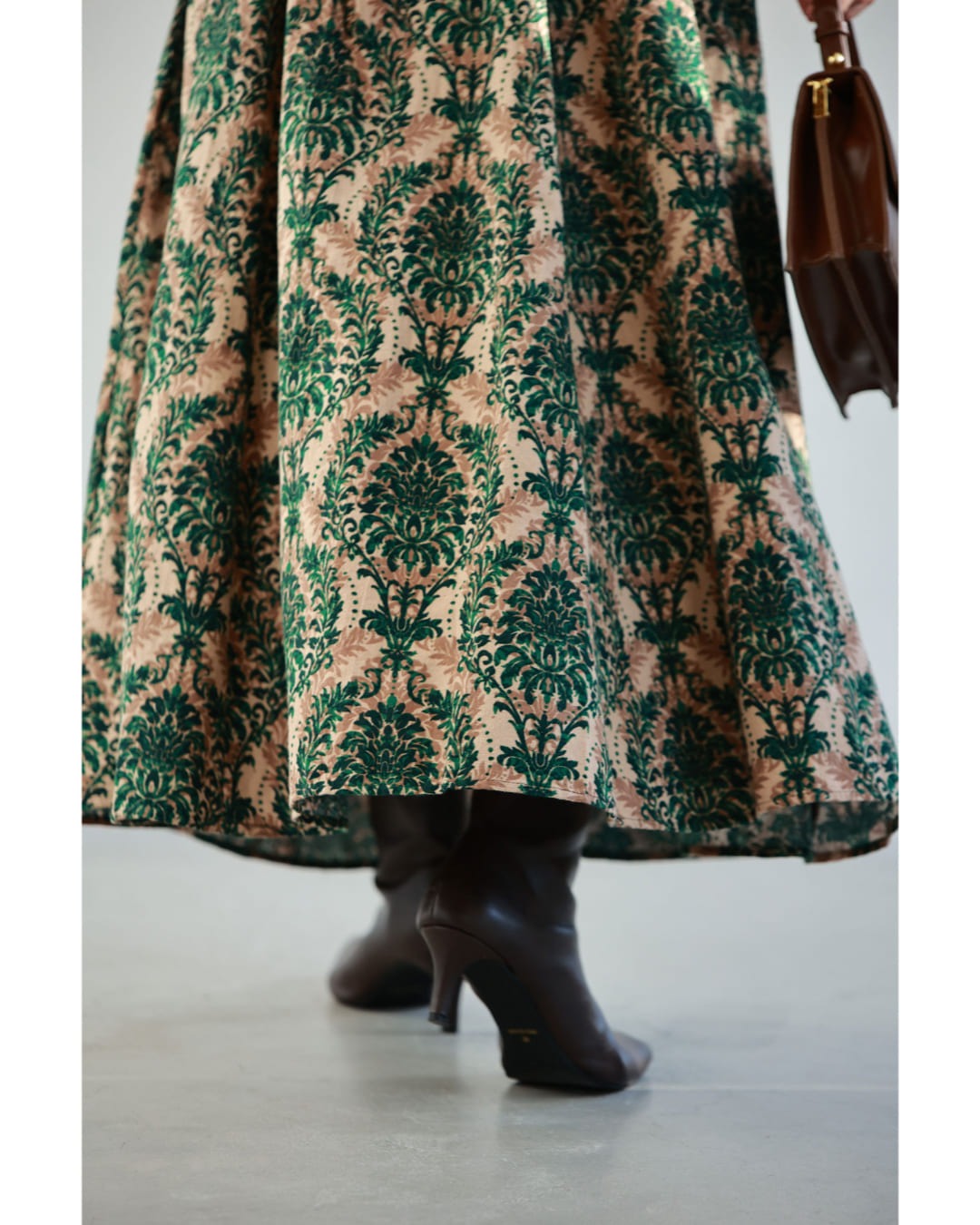 カワイイ CAWAII 華やぐグリーンダマスク柄ロングスカート （グリーン） グリーン