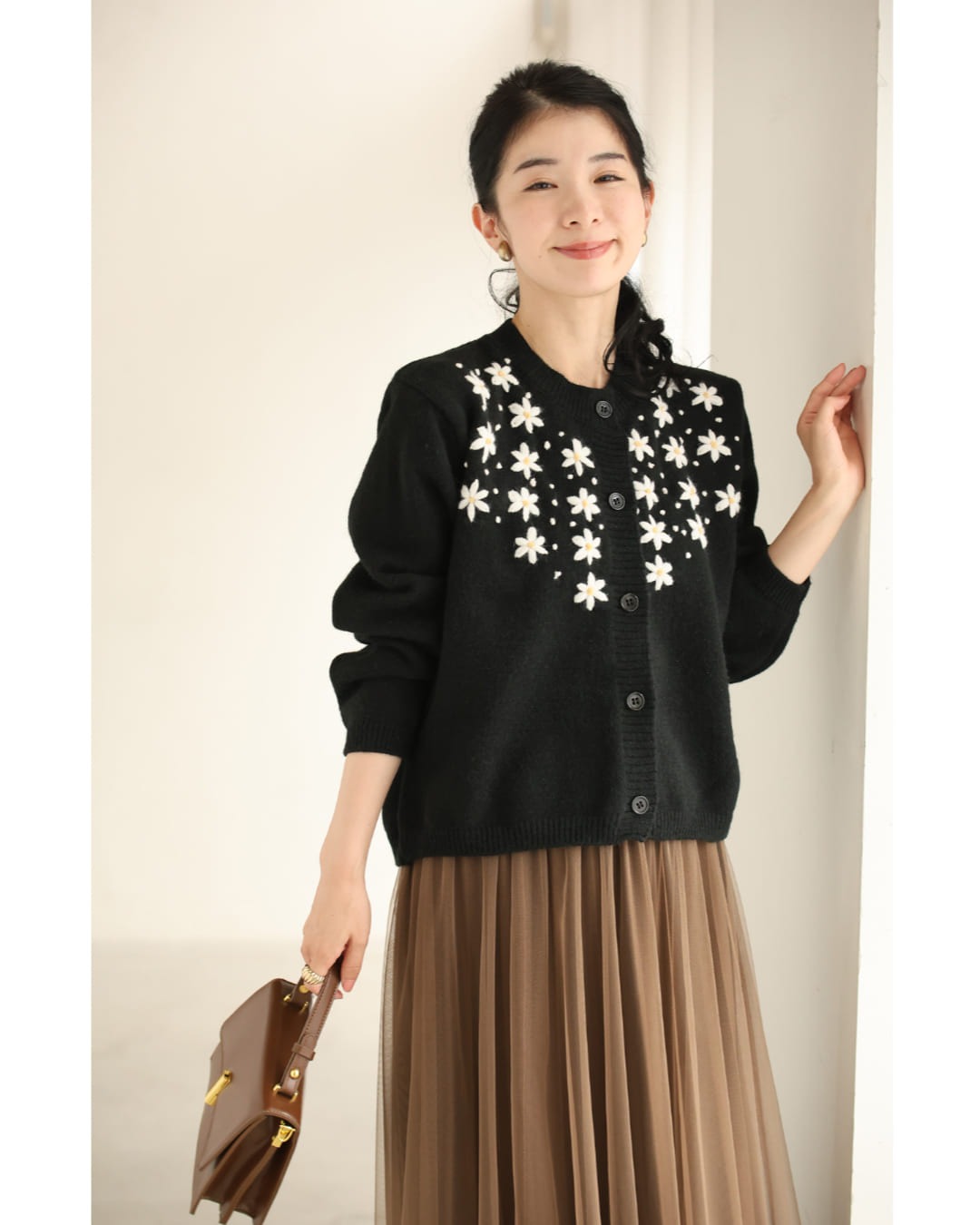 カワイイ CAWAII 降りしきる花雪ニットカーディガン （ブラック） ブラック