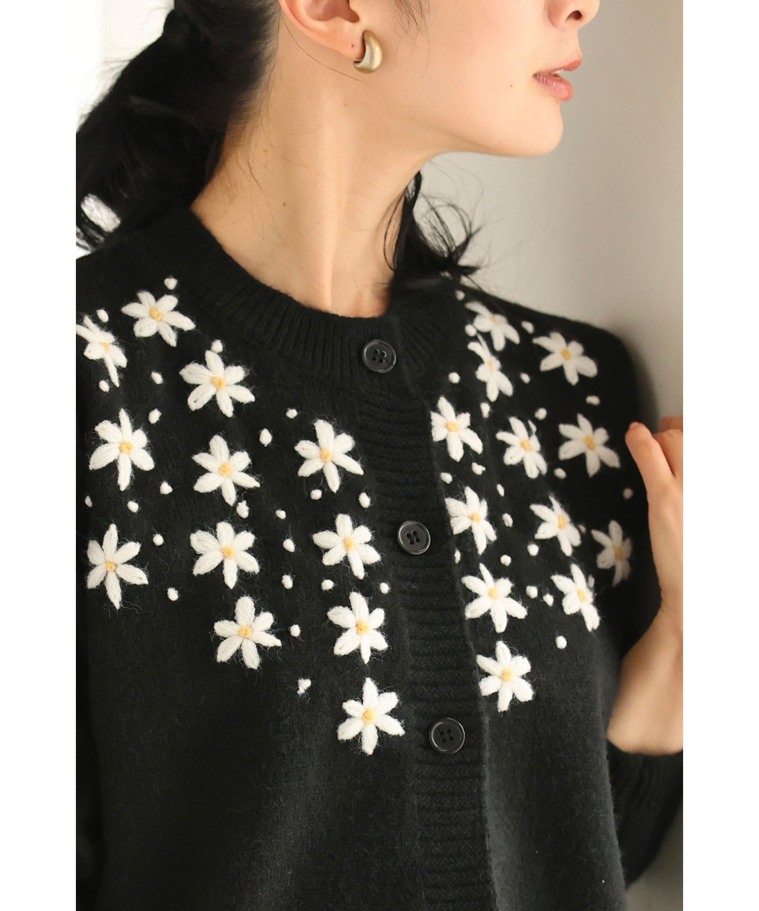 カワイイ CAWAII 降りしきる花雪ニットカーディガン （ブラック） ブラック