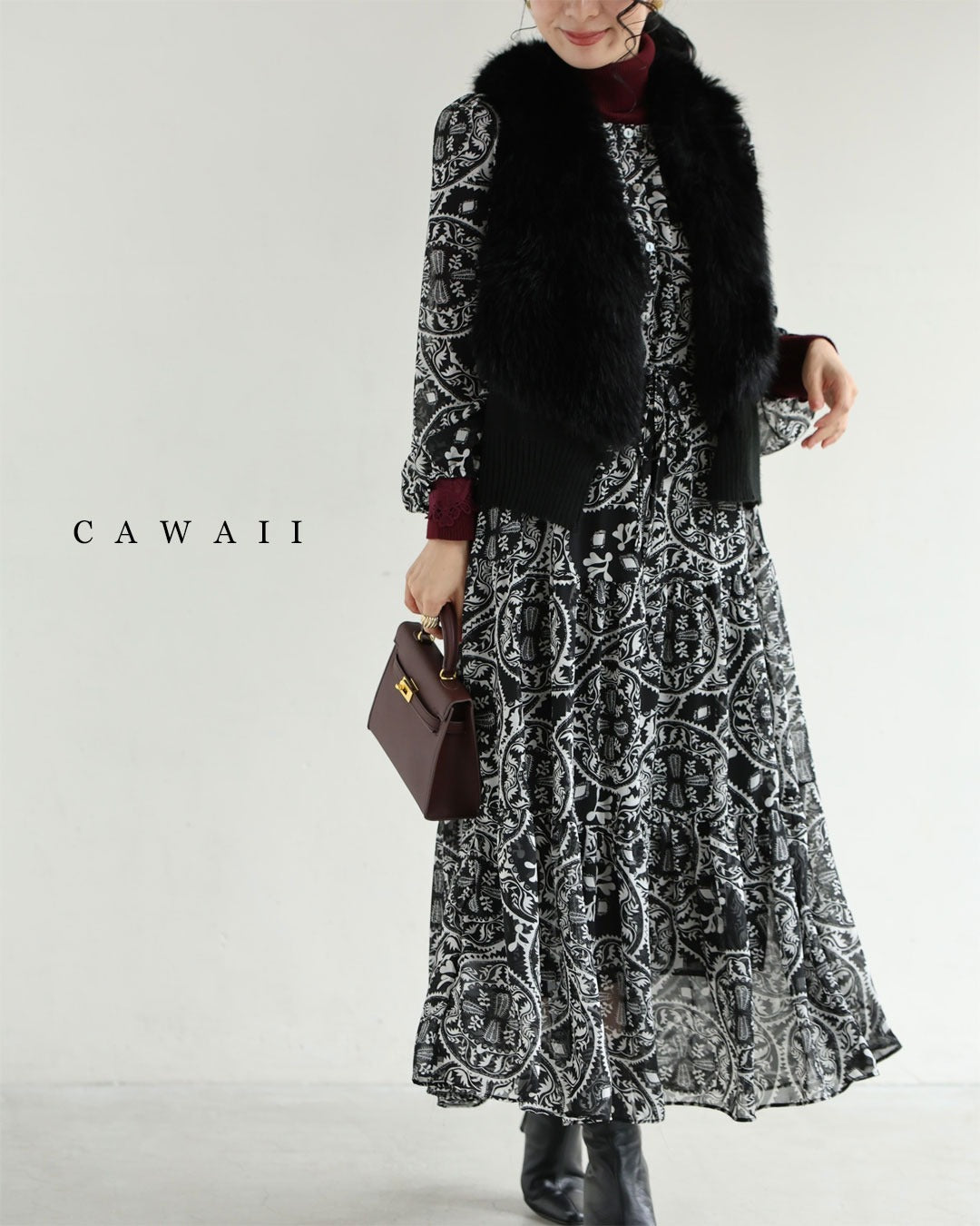 カワイイ CAWAII （黒）カレイドスコープのシフォンミディアムワンピース （ブラック） ブラック
