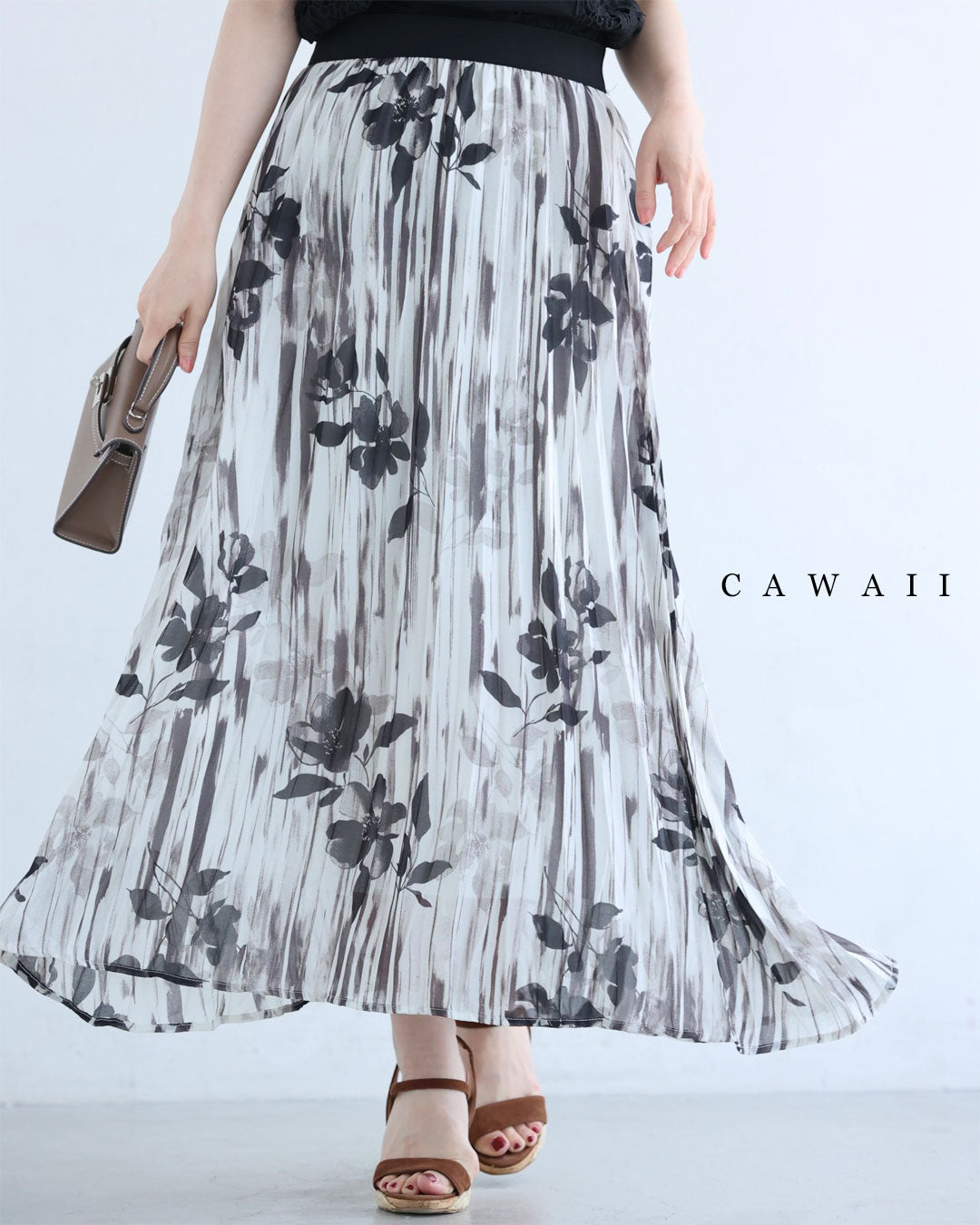 カワイイ CAWAII 流れるように揺れる花柄プリーツミディアムスカート （ホワイト） ホワイト