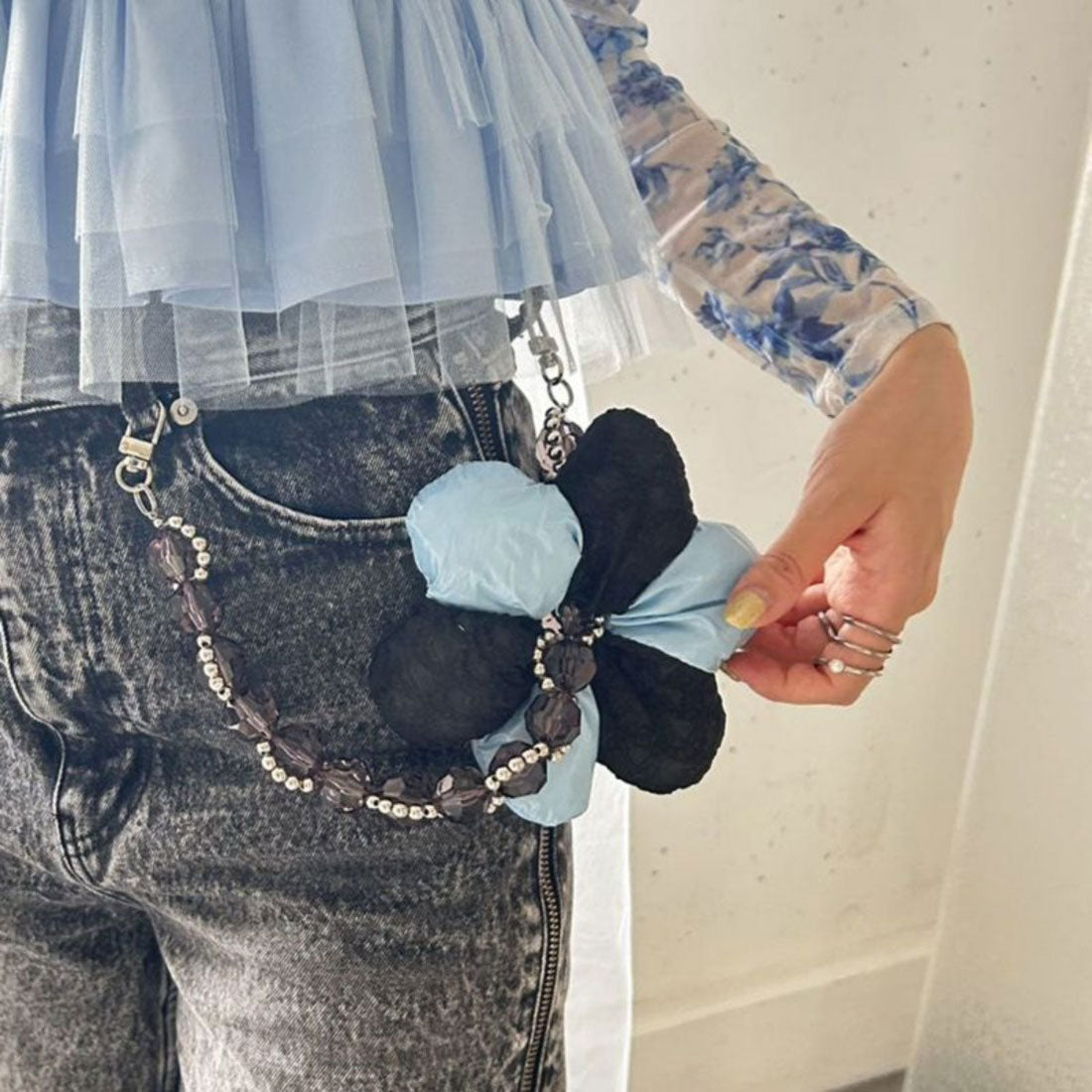 キャセリーニ Casselini Casselini Puffy Flower Hand Strap（キャセリーニ パフィーフラワーハンドストラップ） （ブラック） ブラック